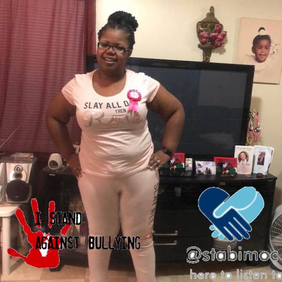 Meet your Posher, Dominique - Picture 1 of 1